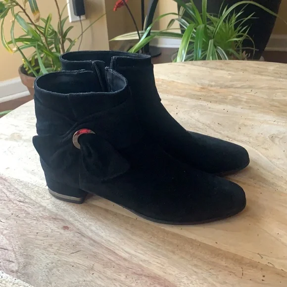 VAN ELI Suede Ankle Boots/Booties - Size: 8 - Picture 5 of 9